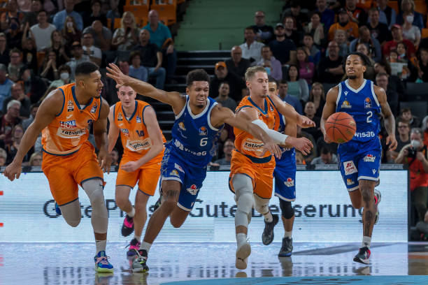 下的舞台 下的舞台