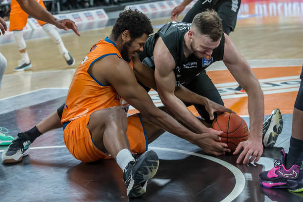 组赛中陷入 组赛中陷入