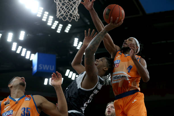 级赛事的视 级赛事的视